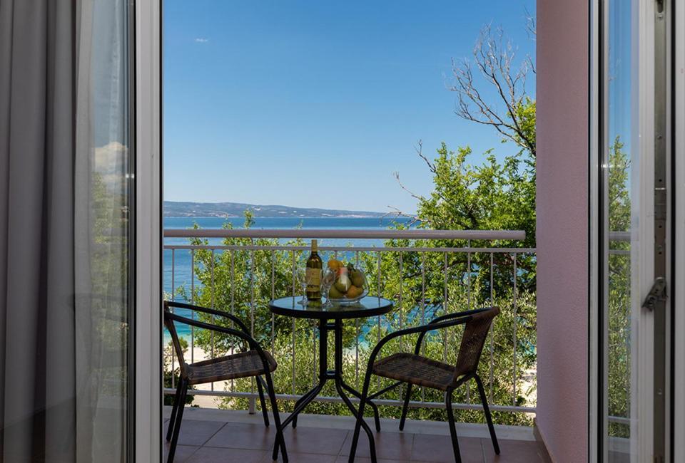 Hotel Tourist Settlement Brzet Omiš Esterno foto