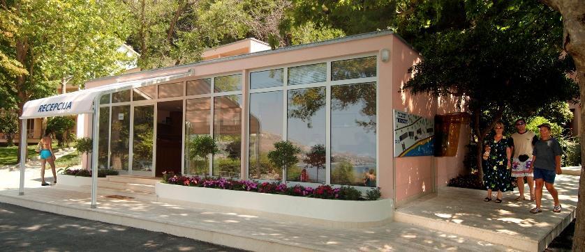 Hotel Tourist Settlement Brzet Omiš Esterno foto