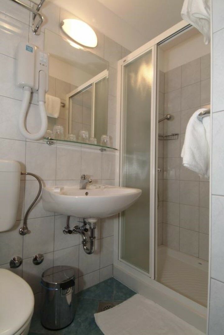 Hotel Tourist Settlement Brzet Omiš Esterno foto