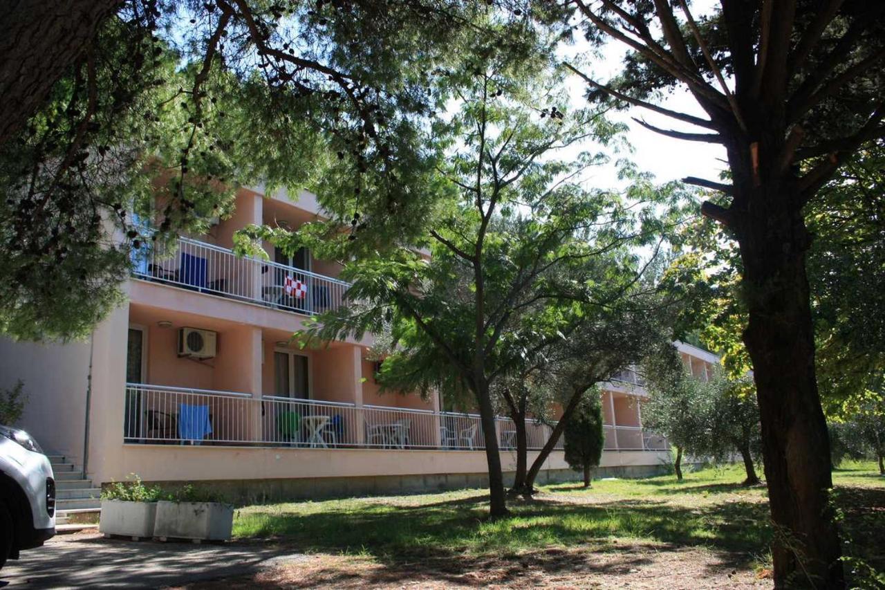 Hotel Tourist Settlement Brzet Omiš Esterno foto